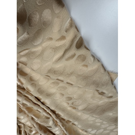 Žakaarkangas, kollane mummumustriga