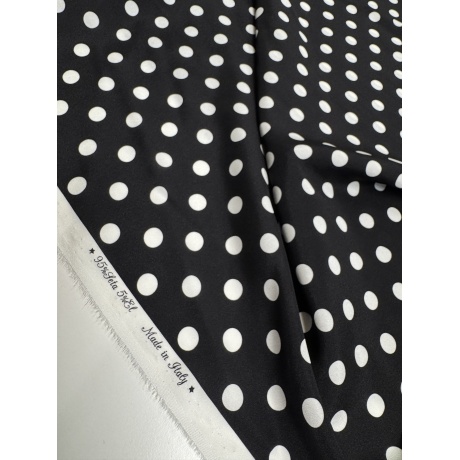 Siid "mummud", must-valged