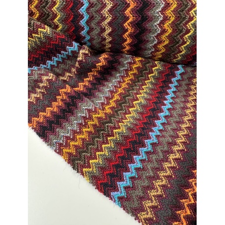 Villane kangas Missoni-stiilis, bordoopunane